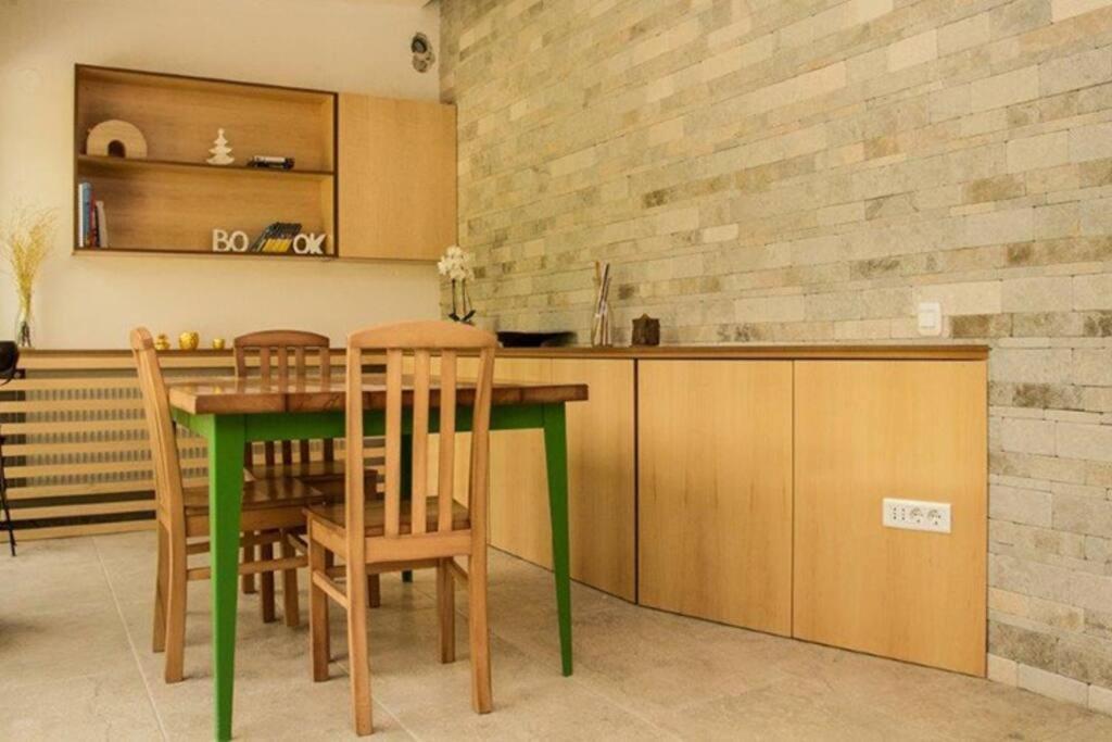 Pensiunea Cuib Cisnadioara Ngoại thất bức ảnh